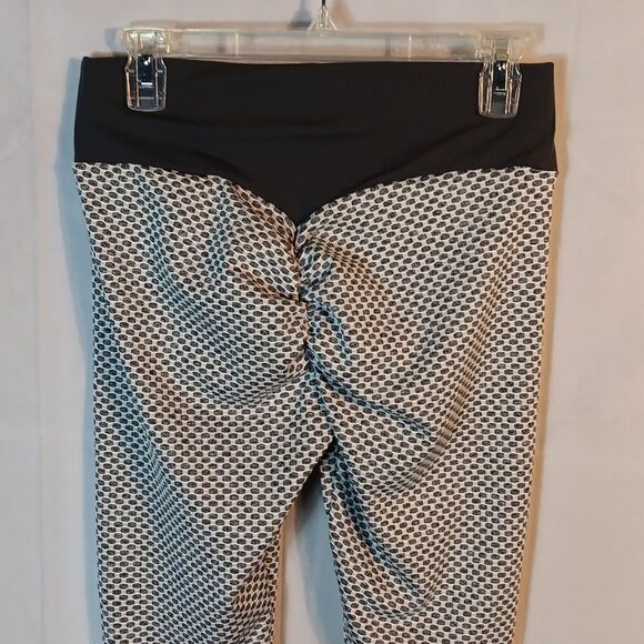 Bootie Lifting Leggings - Picture 6 of 8